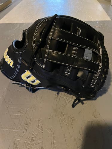 Wilson A2000 11.5” Infield Baseball Glove Excellent