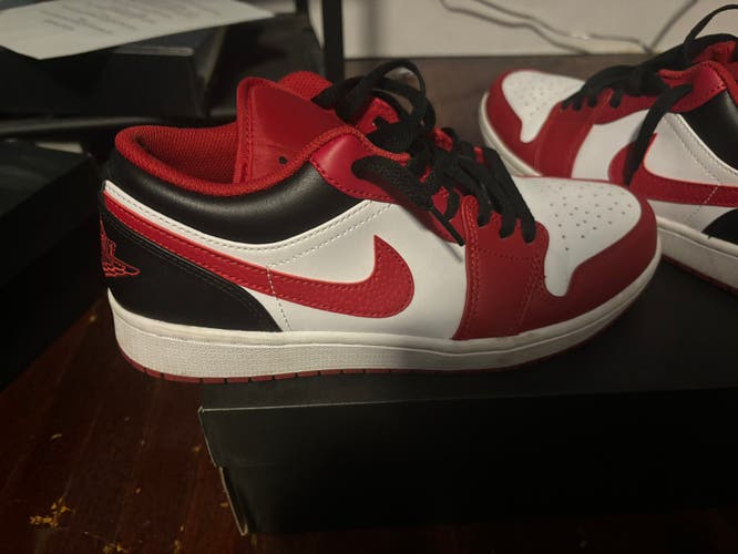 Red Used Men's Air Jordan Jordan 1 Low Shoes
