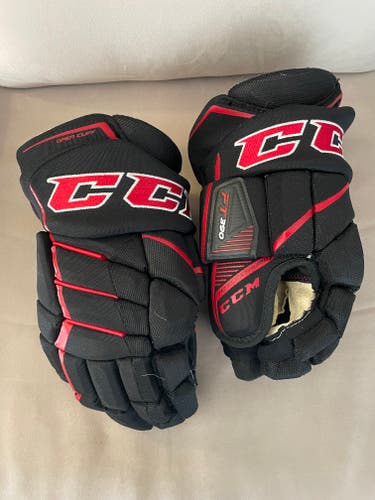 CCM JetSpeed FT390 Gloves 14" Black & Red