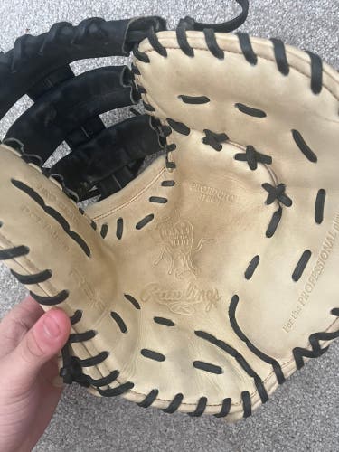 13" Heart of the Hide First Base