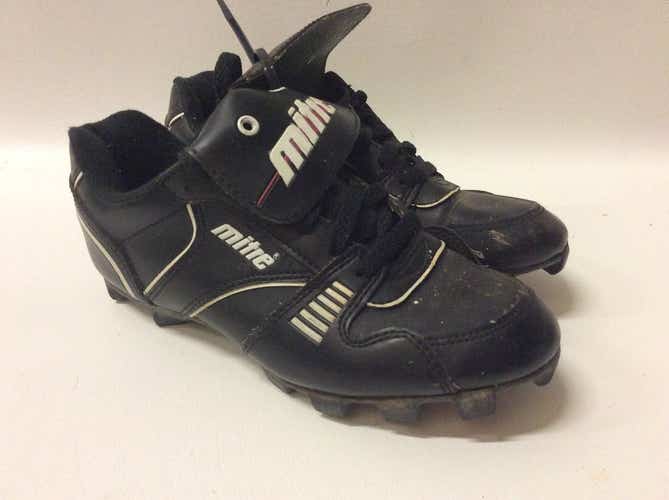Used Mitre Senior 6 Cleat Soccer Shoes