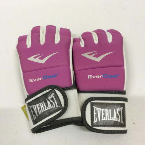 Used Everlast S M Martial Arts Gloves