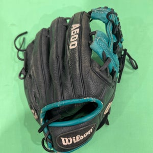 Used Wilson A500 Right Hand Throw Baseball Glove 10.75"