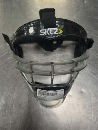 Used Sklz Mask Md Standard Baseball And Softball Helmets