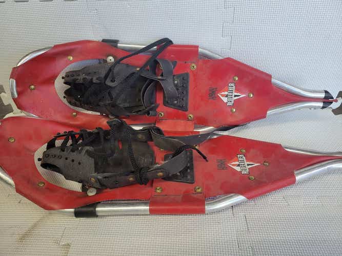 Used Red Feather Hawk 25" Snowshoes