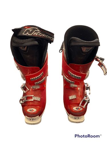 Used Nordica Beast X10 270 Mp - M09 - W10 Mens Downhill Ski Boots
