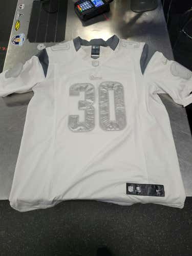 Used Nike Gurley Rams Jersey Lg Athletic Apparel Short Sleeve