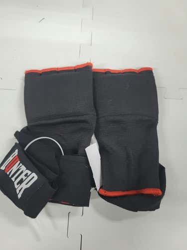 Used Md Martial Arts Gloves