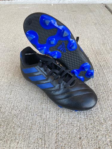 Black Used Youth Size 2.0 Adidas Cleats Soccer Cleats