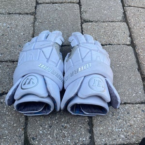Warrior Evo Lacrosse gloves. Size Large