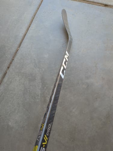 Senior Used Left Hand CCM Super Tacks AS-V Pro Hockey Stick P28 Pro Stock