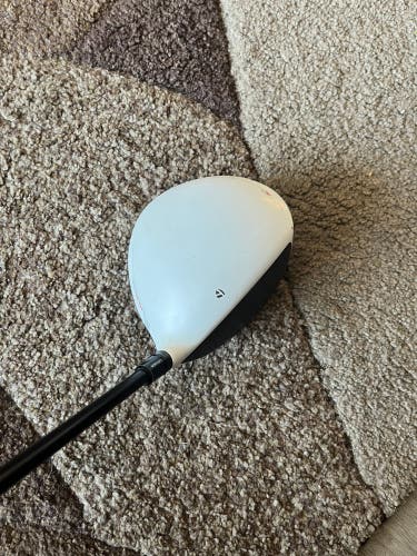 Left hand Taylormade R11 Driver