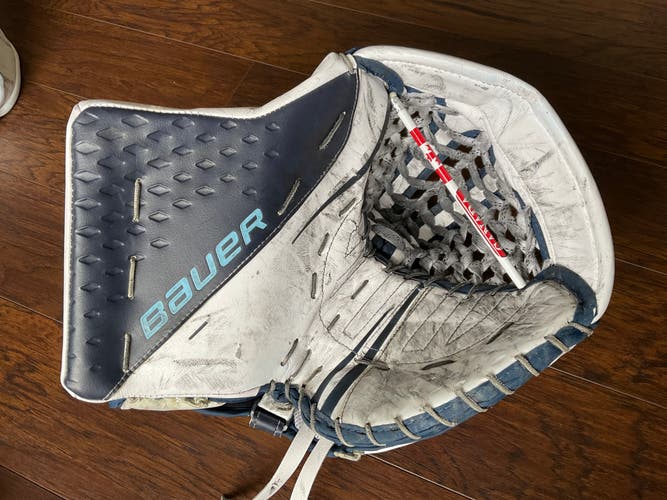 Pro Stock Bauer 2S/2X Goalie Glove