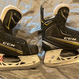 Used CCM Tacks 9080 Hockey Skates Size 3.5