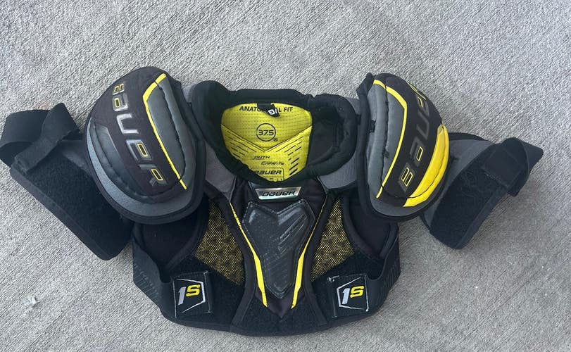 Used Large Youth Bauer Supreme 1S Shoulder Pads
