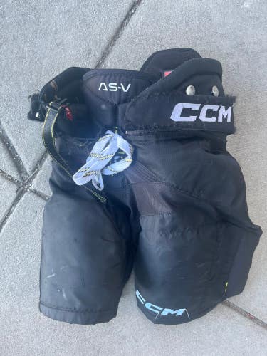 Used Junior Medium CCM Tacks AS-V Hockey Pants