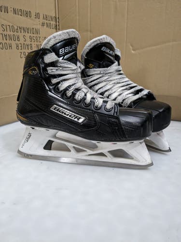 Used Junior Bauer Supreme S29 Hockey Goalie Skates Regular Width Size 2.5
