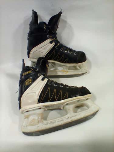 Used Ccm Ice Skates 13.5 Ice Hockey Skates