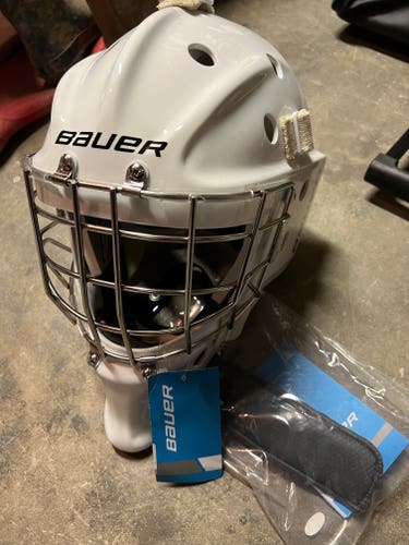 New Senior Bauer Profile 960 Pro Goalie Mask size medium
