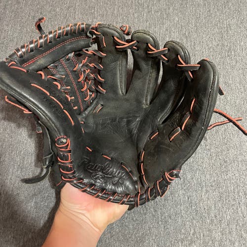 Used  Infield 11.5" R9 Baseball Glove
