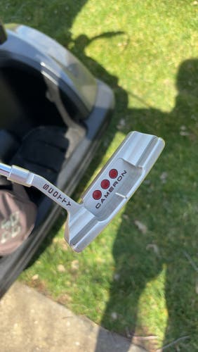 Used  Blade Right Handed Scotty Cameron Select Newport 2 Putter
