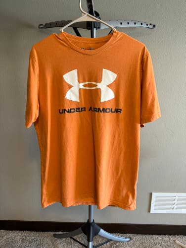Under Armour T-Shirt Large