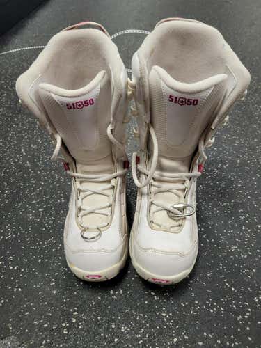 Used 5150 Boots Junior 04 Girls' Snowboard Boots