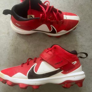 Used Youth High Top Molded Cleats Trout