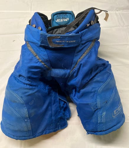 Used CCM Vector 06 Jr. XL Hockey Pants. Royal.