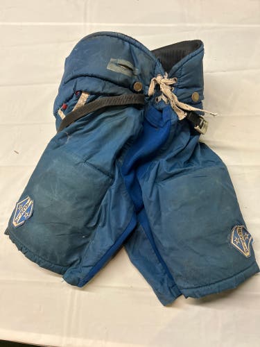 Used Tackla Pro1500 Jr. Small Hockey Pants. Royal.