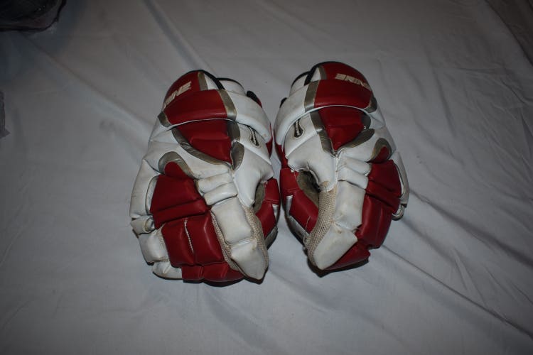 Brine Spartan Lacrosse Gloves, Red/White