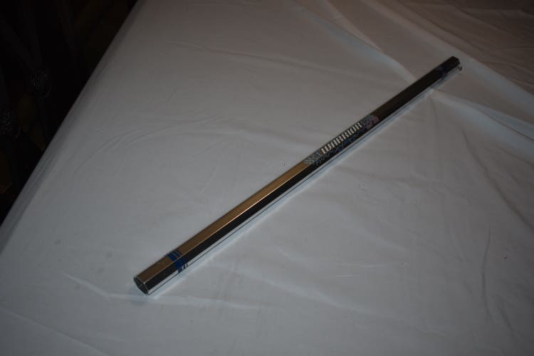 Warrior Alloy 6000 Lacrosse Shaft - Great Condition!