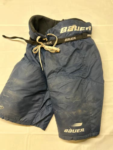 Used Bauer Impact300 Jr. XL Hockey Pants. Navy.