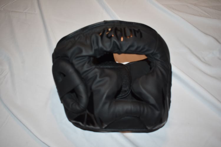 Venum Boxing Headgear, Black, Large - Great Condition!