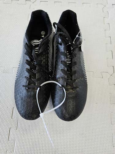 Used Vizari Senior 10 Cleat Soccer Outdoor Cleats