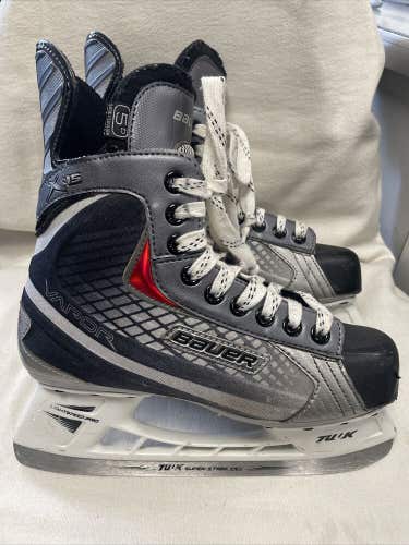 Junior Intermediate Size 5 Bauer Vapor X:15 Ice Hockey Skates