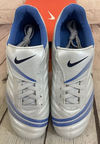 Nike Women's Premier FG Soccer Cleats Color Metallic Platinum Midnight Navy 5.5