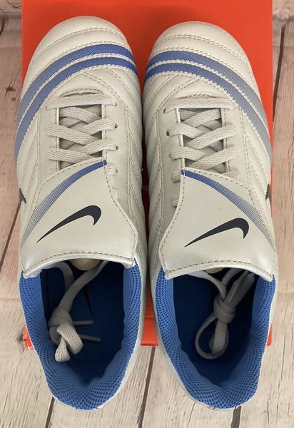 Nike Women's Premier FG Soccer Cleats Color Metallic Platinum Midnight Navy 5.5