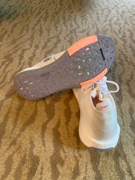 Adidas Women’s PulseBOOST HD Sneakers Size 10