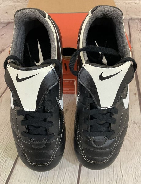 Nike 310060 011 JR Tiempo Natural VT Soccer Cleats Colors Black White US 1.5Y