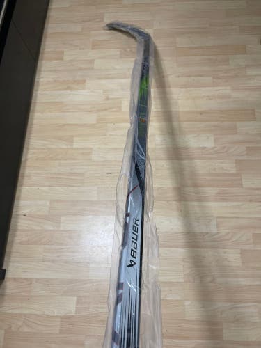 New Bauer Right Handed P90TM  Vapor Hyperlite 2 Hockey Stick
