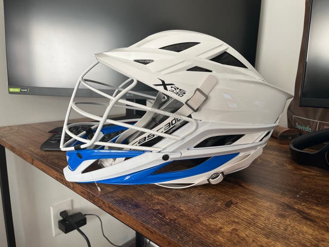 New Cascade XRS Helmet: White And Blue