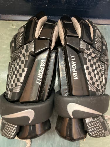 Used  Nike 13" Vapor LT Lacrosse Gloves