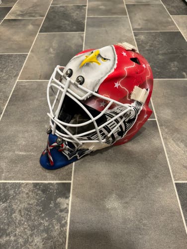 Washington Capitals / Penn State Custom Victory V8 Goalie Helmet