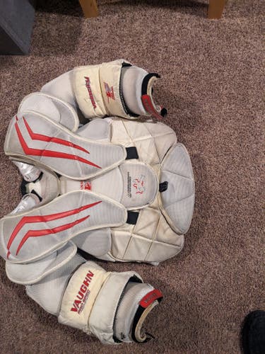 Used Large Vaughn Velocity V7 Goalie Chest Protector Pro Stock