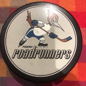 Phoenix Roadrunners puck (IHL)