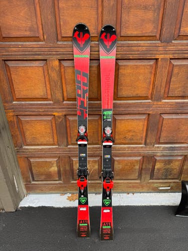 Unisex Rossignol Hero Athlete 150 SL Skis with Look bindings
