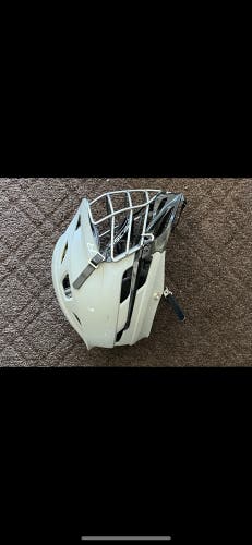 Gray lacrosse helmet cascade r