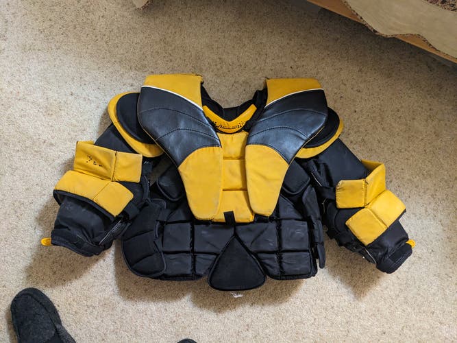 Used Large Passau Gen 1 Goalie Chest Protector