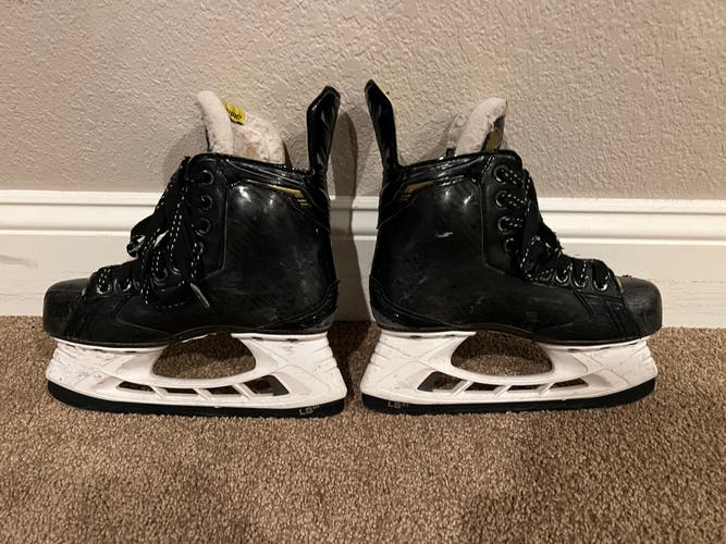 Used Bauer Regular Width Size 3 Supreme Ignite Pro Hockey Skates